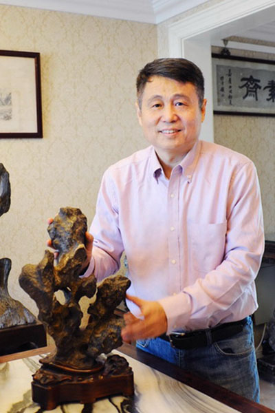 張輝 全聯藝術紅木家具專業委員會專家顧問、明清家具研究學者
