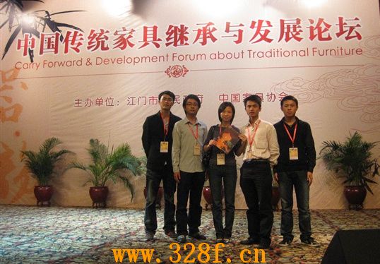 中國古典家具網(wǎng)參展工作人員團(tuán)隊(duì)