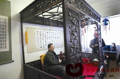 床身總重1.2噸 專家估價數十萬