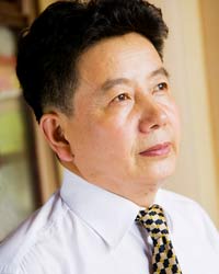 江蘇常熟東達(dá)紅木家具有限公司總經(jīng)理王躍峰
