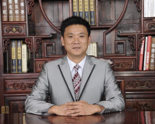深圳市萬盛宇家具有限公司總經理陸正大