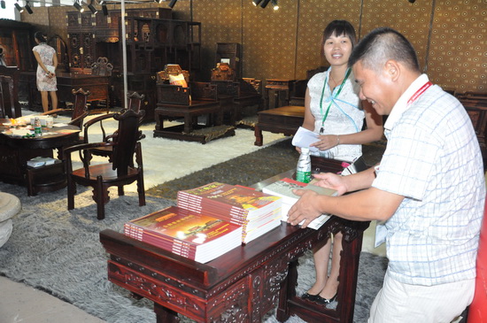 中國古典家具網參加名家具展攝影