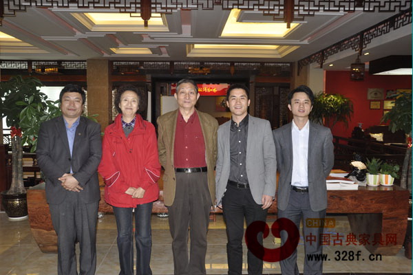 雙洋紅木：用積極進取的拼搏精神開拓創(chuàng)新