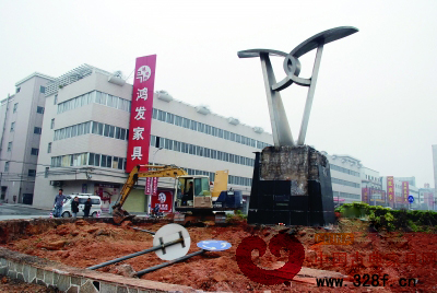 大涌將建紅木家具主題新雕塑