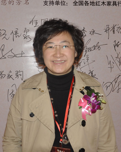 中山市沙溪鎮黨委委員、副鎮長梁冬曉