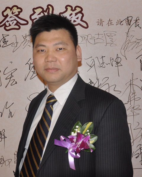 東莞國壽紅木營銷總監(jiān)王耀佳