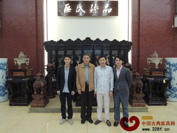 故宮專家曹靜樓蒞臨區(qū)氏臻品 暢談紅木文化