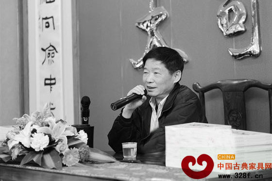 何錦馳談仙作文化內涵和市場推廣
