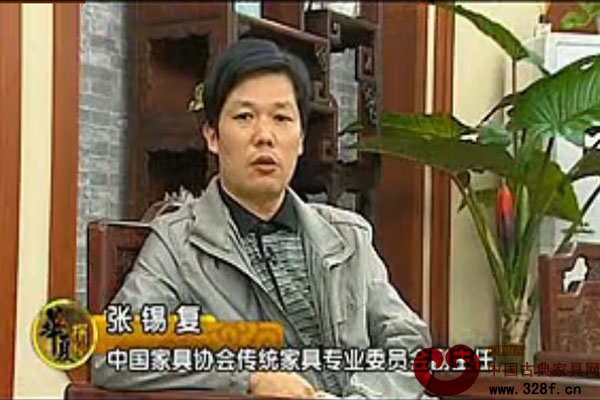 東成紅木與南方衛視《華夏探秘》節目合作，展示紅木家具文化（視頻）