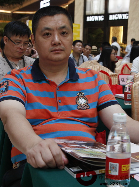 志成紅木董事長李正倫