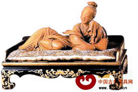 清代家具造型厚重，形式繁多