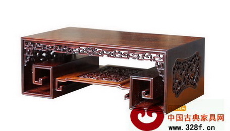 區氏臻品——大紅酸枝雕花枕幾（價值19000元） 