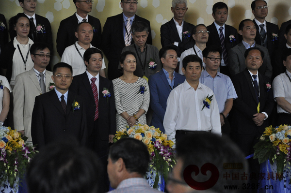 眾多行業領導、企業代表參加了名家具展開幕式 眾多行業領導、企業代表參加了名家具展開幕式