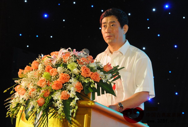 中國家具協(xié)會(huì)理事長朱長嶺致辭 中國家具協(xié)會(huì)理事長朱長嶺致辭