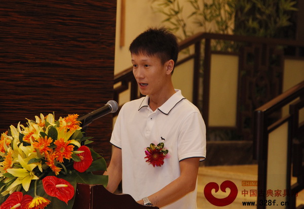 區氏臻品總經理區錦澤發表歡迎致辭 區氏臻品總經理區錦澤發表歡迎致辭