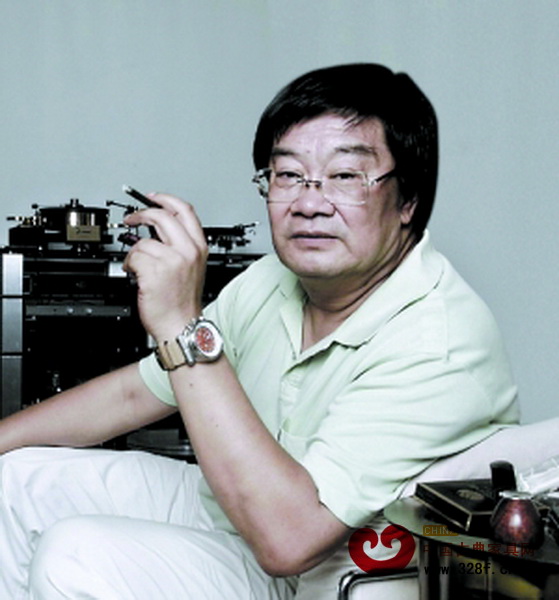 清華大學美術學院工業設計系副教授石振宇 清華大學美術學院工業設計系副教授石振宇