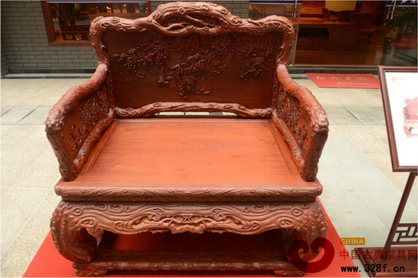 東陽(yáng)市東藝工藝品有限公司——《陽(yáng)春紫藤寶座》
