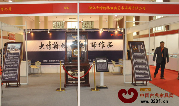吳騰飛大師作品《盛世華鐘》亮相中國傳統工藝大師邀請展并榮獲“云工獎”金獎 吳騰飛大師作品《盛世華鐘》亮相中國傳統工藝大師邀請展并榮獲“云工獎”金獎