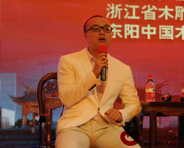 杜長江(浙江卓木王紅木家俱有限公司總經(jīng)理) 杜長江(浙江卓木王紅木家俱有限公司總經(jīng)理)
