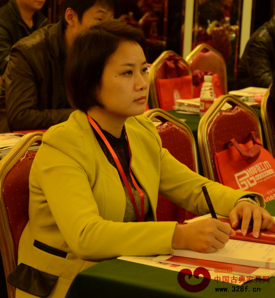 參加培訓會的企業代表學習熱情高漲,正認真聽講 參加培訓會的企業代表學習熱情高漲,正認真聽講