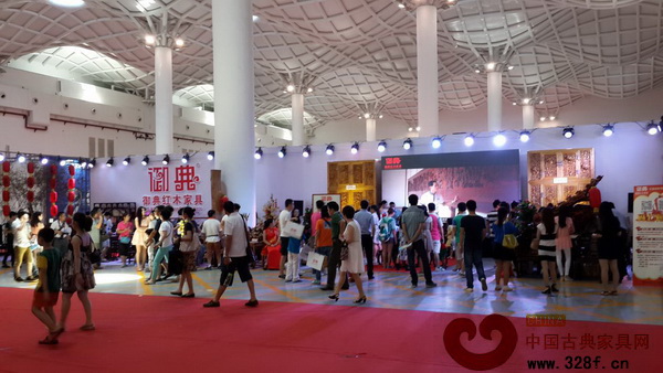 御典紅木亮相中國國際時尚創意產業博覽會暨第九屆奢侈品展覽會