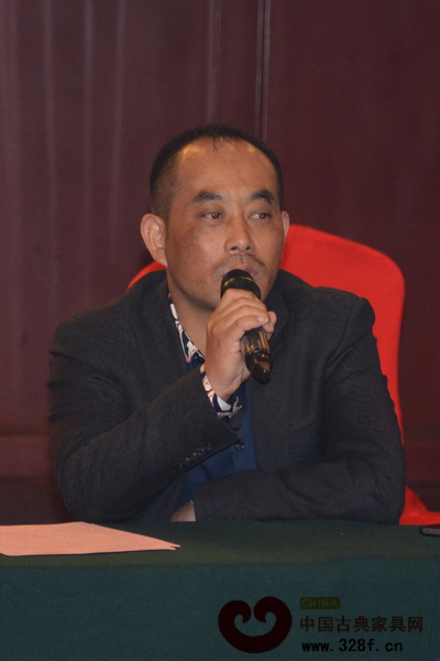 品牌紅木家具經銷商聯盟執行主席、昆明林達宏紅木董事長張伯林 品牌紅木家具經銷商聯盟執行主席、昆明林達宏紅木董事長張伯林