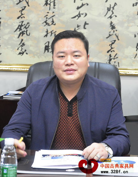 名揚紅木董事長楊威