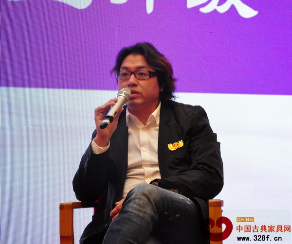 戴愛國在第五屆中國紅木家具行業發展高峰論壇上發表觀點 戴愛國在第五屆中國紅木家具行業發展高峰論壇上發表觀點