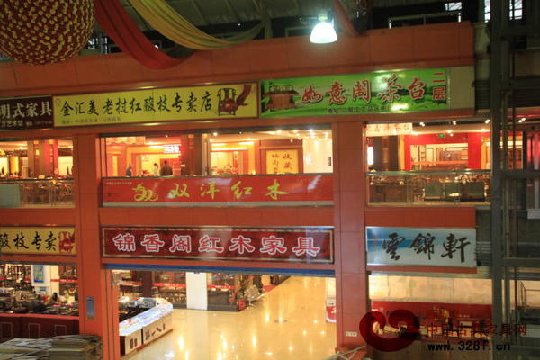 中唐紅木城內(nèi)景 中唐紅木城內(nèi)景