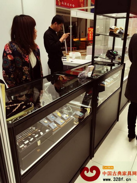 珠寶展柜臺