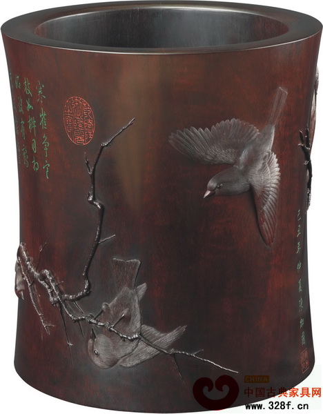 泰和園絲翎檀雕木雕藝術作品《寒雀圖》筆筒被中國國家博物館收藏 泰和園絲翎檀雕木雕藝術作品《寒雀圖》筆筒被中國國家博物館收藏
