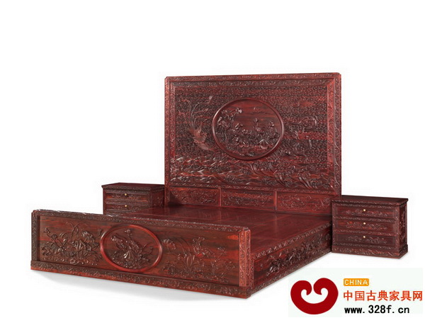 泰和園《和合美美龍鳳大床》榮獲“中國工藝美術百花獎”金獎 泰和園《和合美美龍鳳大床》榮獲“中國工藝美術百花獎”金獎