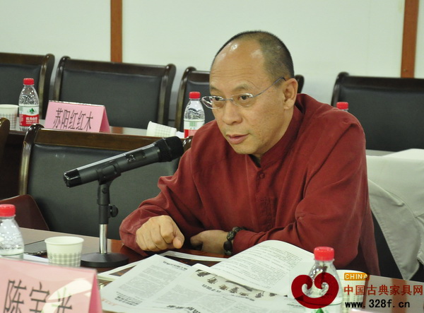 中國家具協會副理事長陳寶光在會上發言