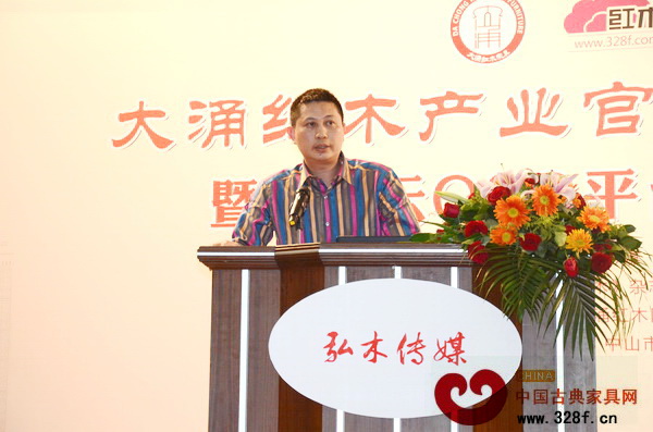 廣東省紅木商會會長、紅古軒總經理吳赤宇表示“未來的時代,必然是全媒體的時代” 廣東省紅木商會會長、紅古軒總經理吳赤宇表示“未來的時代,必然是全媒體的時代”