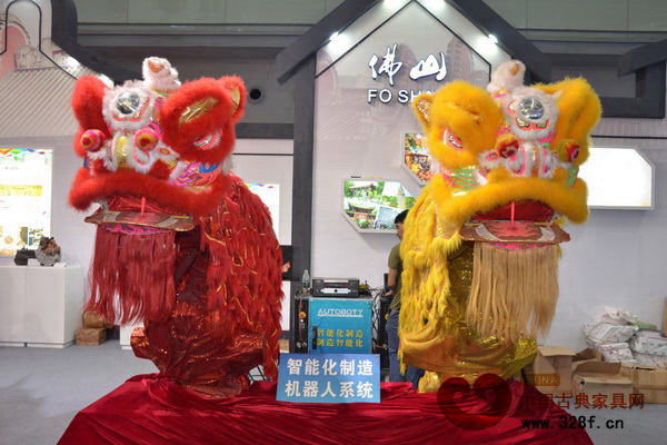 佛山館展出“文化+科技”理念,將機器人系統(tǒng)植入舞獅中 佛山館展出“文化+科技”理念,將機器人系統(tǒng)植入舞獅中