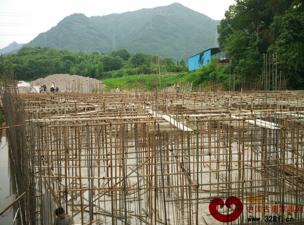新美紅木全新公司大樓正在施工中