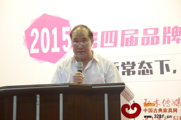 中山市紅木家具行業(yè)協(xié)會會長、鴻發(fā)家具董事長蕭照興
