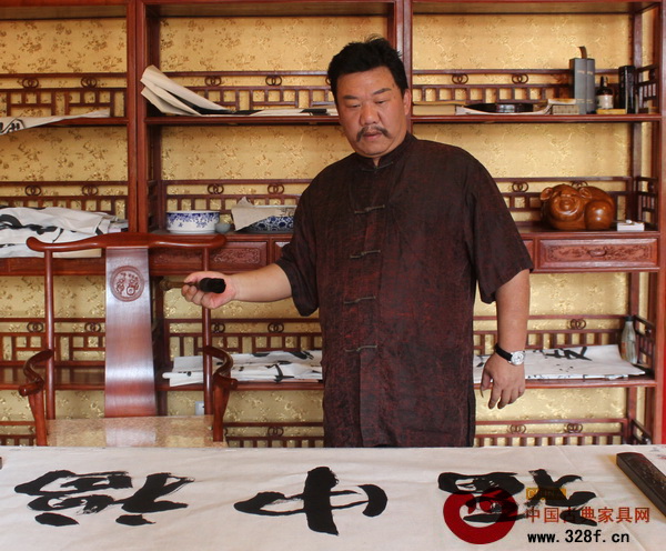 東陽明清居董事長金彪云 東陽明清居董事長金彪云