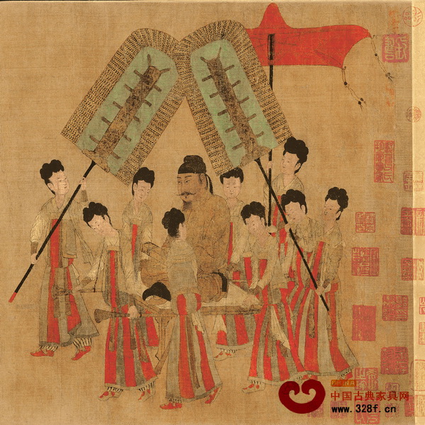 皇帝出巡時,兩邊宮女手執宮扇,顯示天子至尊地位(閻立本《步輦圖》) 皇帝出巡時,兩邊宮女手執宮扇,顯示天子至尊地位(閻立本《步輦圖》)