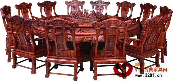 金彪云大師代表作品——三國演義精雕大圓臺 金彪云大師代表作品——三國演義精雕大圓臺