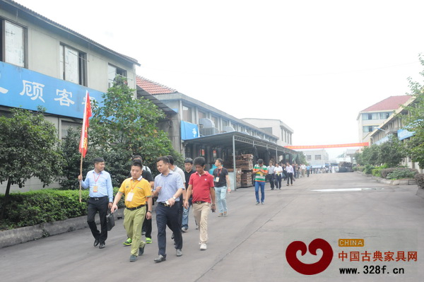 經(jīng)銷商前往東清閣公司總部考察 