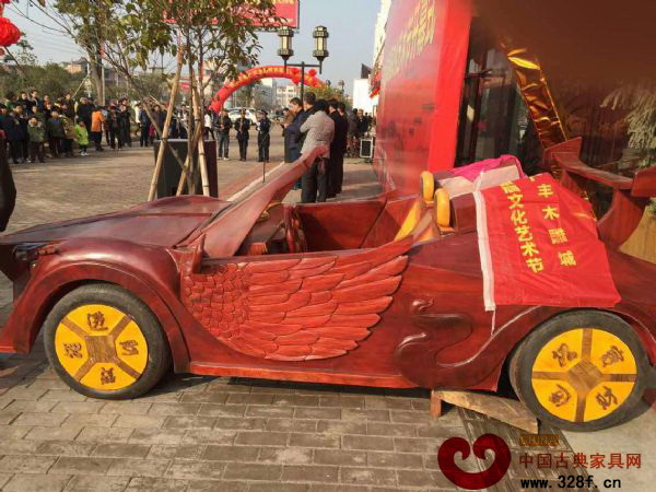 全國首輛紅木跑車 全國首輛紅木跑車