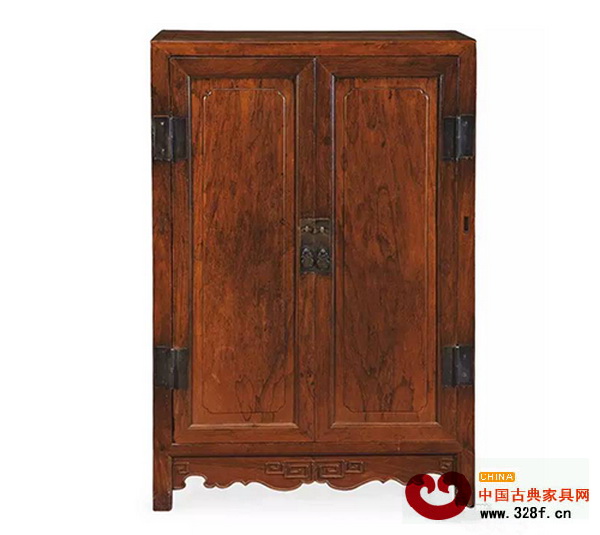 清中期的黃花梨小方角柜 清中期的黃花梨小方角柜
