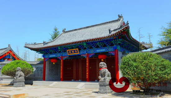 傳統中式大宅門,透露出的是主人的身份地位、品味情趣 傳統中式大宅門,透露出的是主人的身份地位、品味情趣