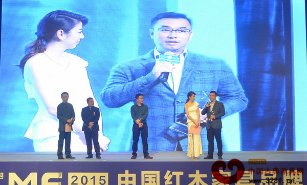 陳淦凡接受主持人采訪，道出國(guó)壽紅木的未來(lái)發(fā)展計(jì)劃