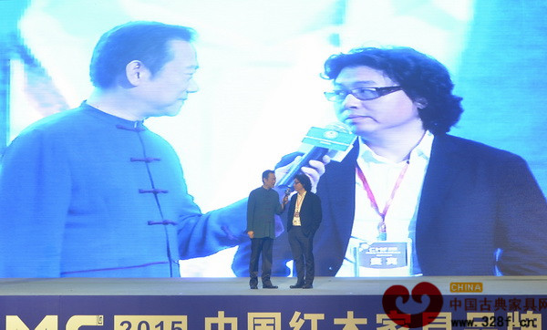 央視知名主持人趙保樂現場采訪東莞戴為紅木總裁戴愛國 央視知名主持人趙保樂現場采訪東莞戴為紅木總裁戴愛國