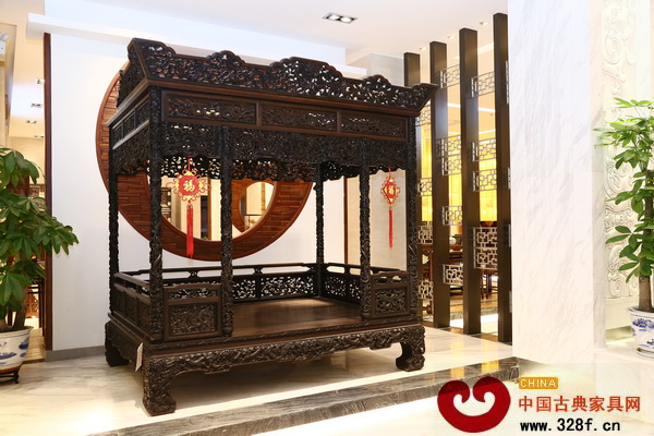 鴻運堂《紫檀 中華龍床》 鴻運堂《紫檀 中華龍床》
