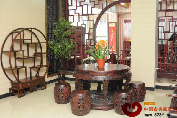 興成紅木展廳內景 興成紅木展廳內景