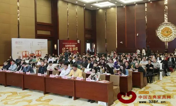 東陽紅木品牌招商大會吸引眾多紅木家具企業代表、經銷商、專業買家等同赴盛會