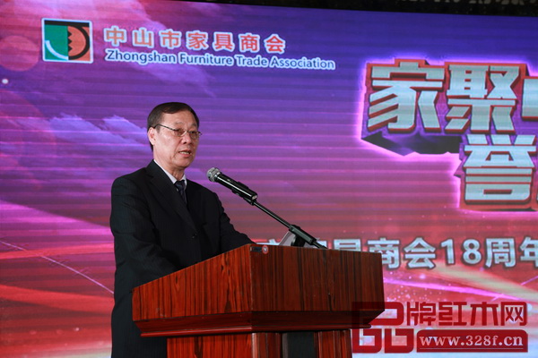 中國家具協會副理事長劉金良贊揚中山家具產業起了很好示范作用 中國家具協會副理事長劉金良贊揚中山家具產業起了很好示范作用